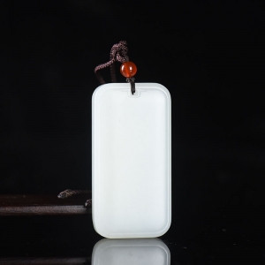 籽料和田白玉无事牌吊坠