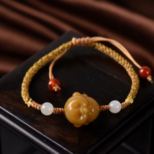 籽料和田玉黄沁手绳