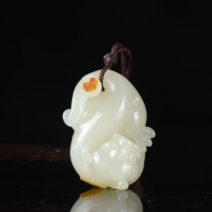 籽料和田白玉貔貅吊坠