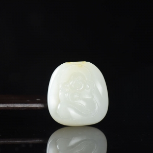 籽料和田白玉弥勒佛吊坠