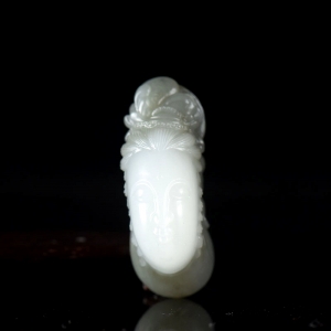 山料和田烟青玉美女吊坠