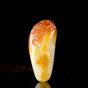 籽料和田玉钟馗吊坠