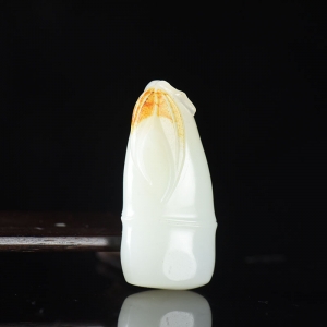 籽料和田白玉节节高吊坠