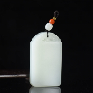 籽料和田白玉无事牌吊坠