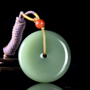 山料和田碧玉平安扣吊坠