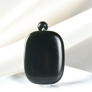 山料和田青玉无事牌吊坠