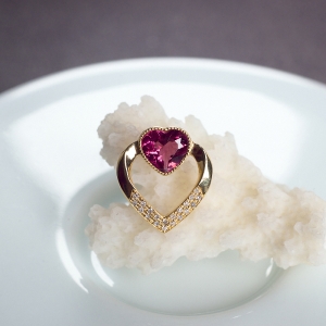 18K玫红碧玺心形吊坠