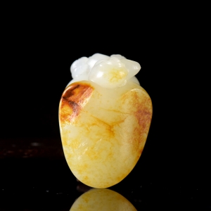 籽料和田白玉龙龟吊坠