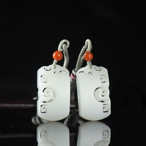 山流水料和田羊脂白玉龙凤对牌吊坠（二件）