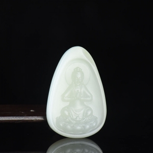 籽料和田白玉观音吊坠