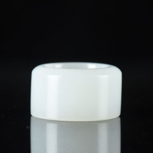 籽料和田白玉扳指