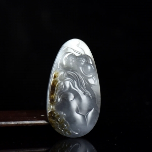 籽料和田玉青花马上封侯吊坠