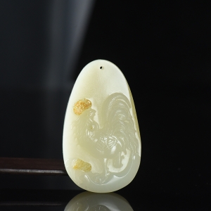 籽料和田白玉公鸡吊坠