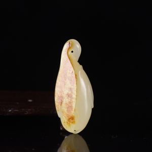 籽料和田白玉玉兰花吊坠