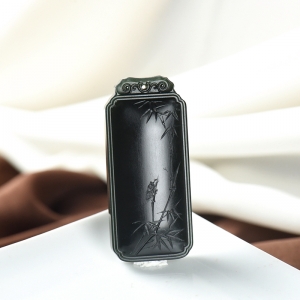 山料和田青玉节节高吊坠