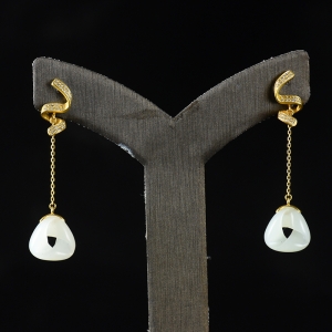 18K籽料和田白玉轮回耳坠