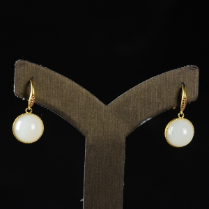 18K籽料和田白玉圆满耳坠