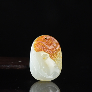 籽料和田白玉美女吊坠