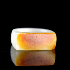 籽料和田白玉扳指