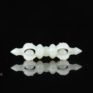 籽料和田白玉金刚杵吊坠