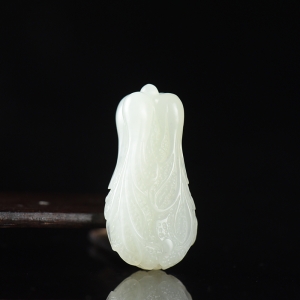 籽料和田白玉百财吊坠