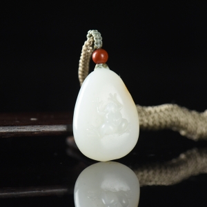 山流水料和田白玉顶呱呱吊坠
