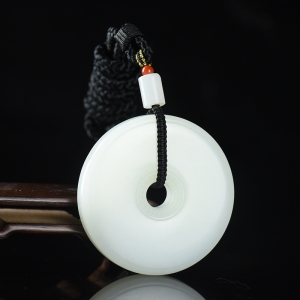 山流水料和田白玉平安扣吊坠