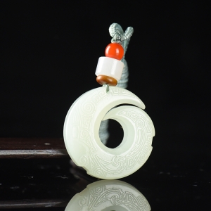 山料和田白玉轮回吊坠