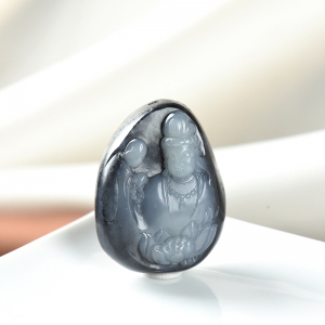籽料和田玉青花观音吊坠