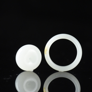 山料和田白玉指环套装