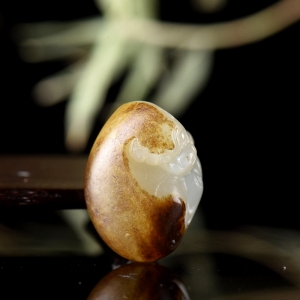 籽料和田白玉貔貅吊坠