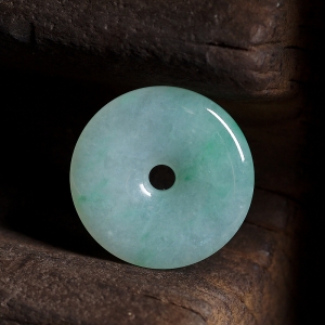 糯冰种飘翠翡翠平安扣吊坠