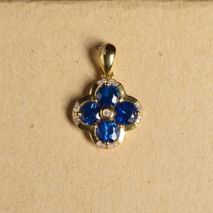 18K深蓝色蓝宝石吊坠