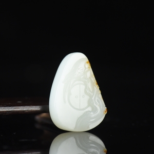 籽料和田白玉喜上眉梢吊坠