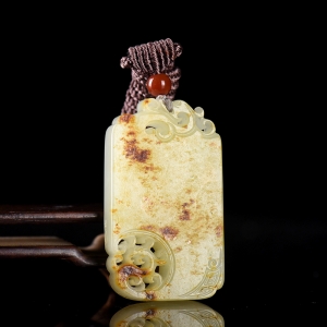 籽料和田白玉龙凤吊坠