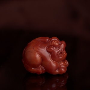 柿子红南红貔貅吊坠