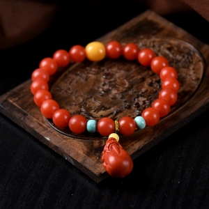8.5mm柿子红南红貔貅单圈手串