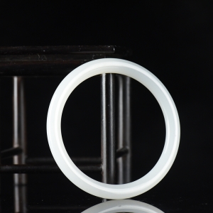 57.5mm山流水料和田羊脂白玉圆镯