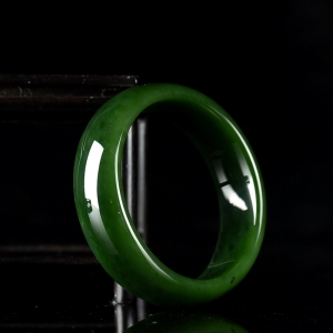 60mm山料和田碧玉手镯