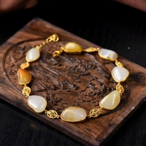 18K籽料和田玉原石手链