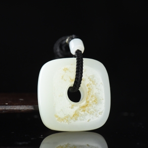 籽料和田白玉平安扣吊坠