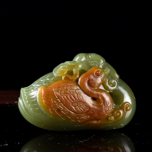 籽料和田青玉鹅如意吊坠