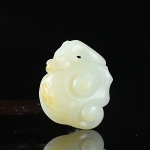 籽料和田白玉如意吊坠