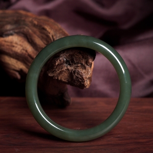 57mm山料和田青玉平安镯