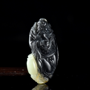 籽料和田玉青花钟馗吊坠