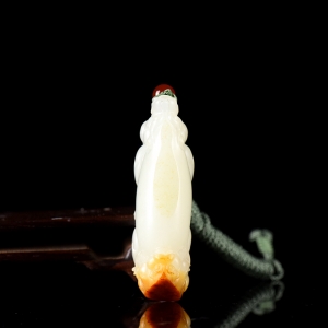 籽料和田白玉貔貅吊坠