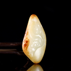 籽料和田玉观音吊坠