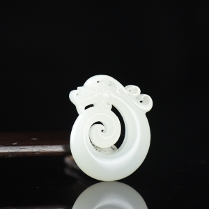 籽料和田白玉龙吊坠（两件）