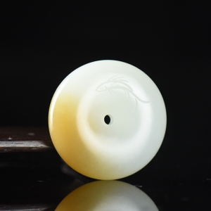 山料和田糖白玉平安扣吊坠