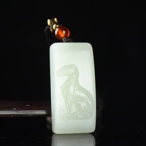 籽料和田白玉狗吊坠